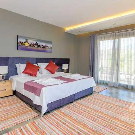 Villa Marla - 2 Bedroom Honeymoon *